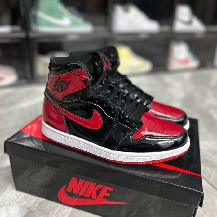 Air Jordan 1 Retro High OG "Patent Bred" - Image 2
