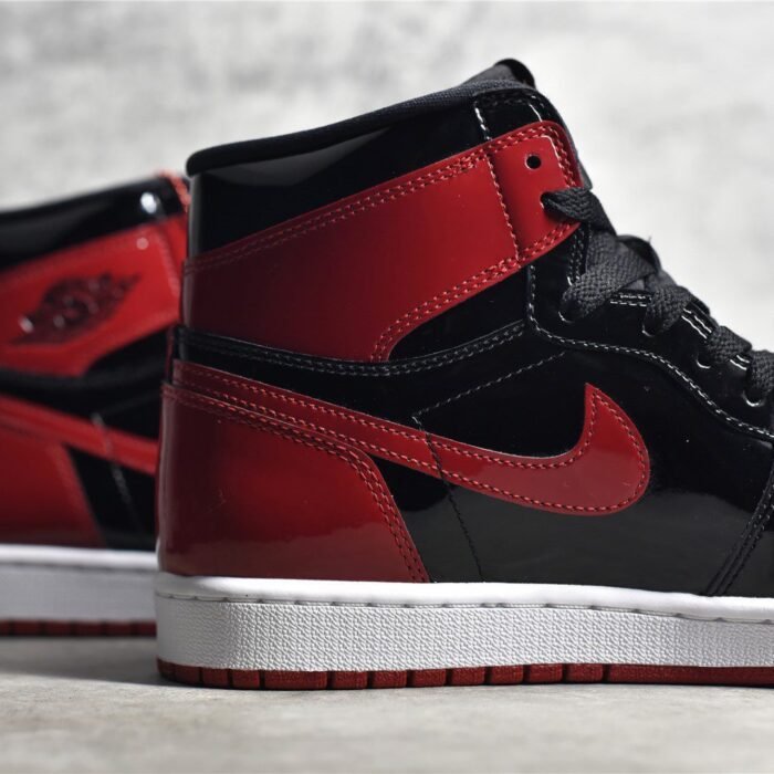 Air Jordan 1 Retro High OG "Patent Bred" - Image 4