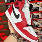 Air Jordan 1 High OG 'Chicago' Replica - Image 2