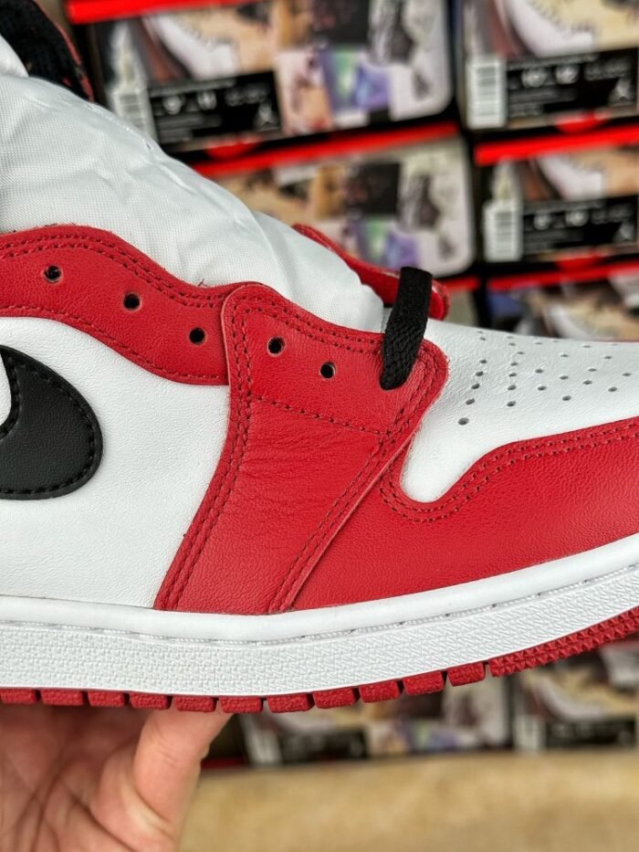 Air Jordan 1 High OG 'Chicago' Replica - Image 8