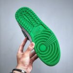 Air Jordan 1 Retro High OG "Lucky Green" - Image 4