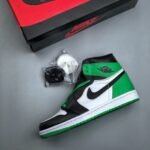 Air Jordan 1 Retro High OG "Lucky Green" - Image 3