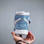 Air Jordan 1 Retro High OG 'Hyper Royal' - Image 4