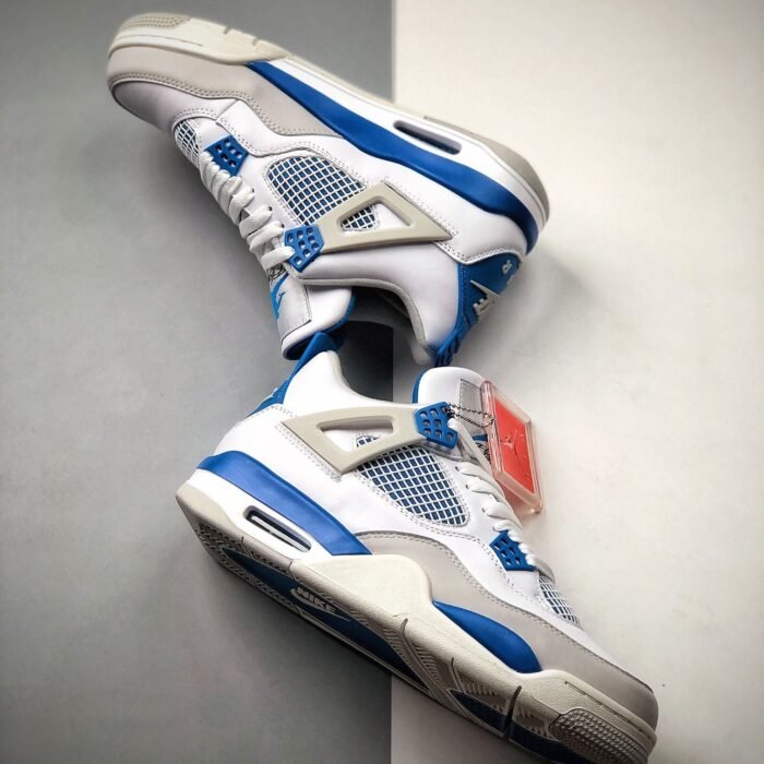 Air Jordan 4 Retro 'Military Blue' 2012 - Image 7