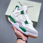 Nike SB x Air Jordan 4 Retro 'Pine Green' - Image 2