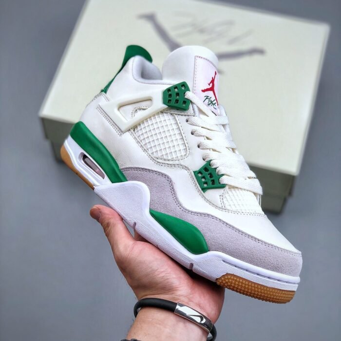 Nike SB x Air Jordan 4 Retro 'Pine Green' - Image 2