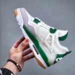 Nike SB x Air Jordan 4 Retro 'Pine Green' - Image 5