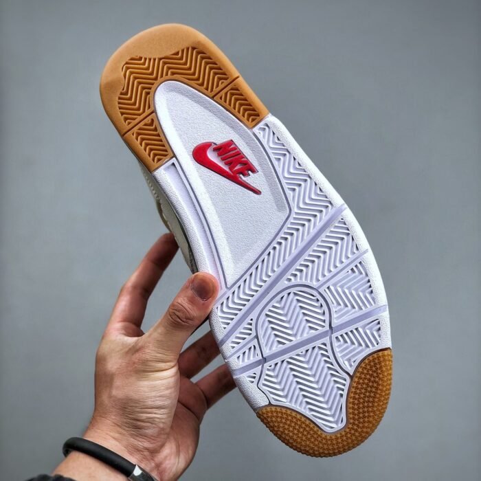 Nike SB x Air Jordan 4 Retro 'Pine Green' - Image 4