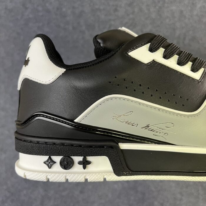 LV Trainer #54 'Black' - Image 7