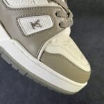 LV Trainer 'Grey White' - Image 8
