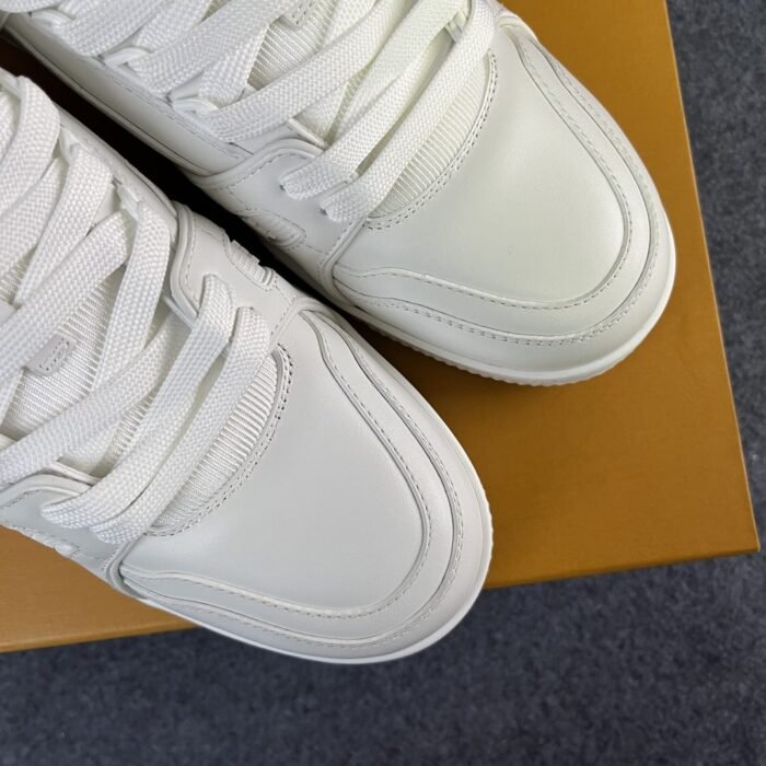 LV Trainer 'White' - Image 4