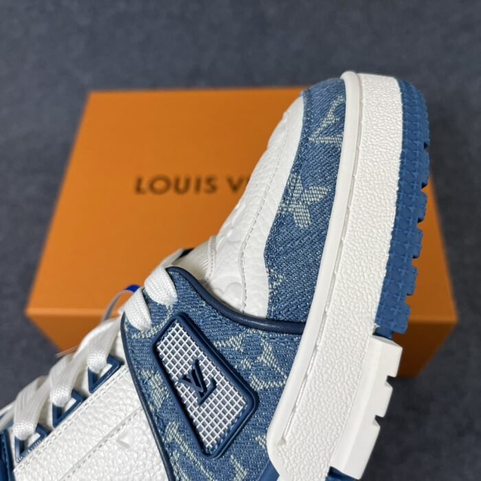 LV Trainer 'Blue' - Image 8