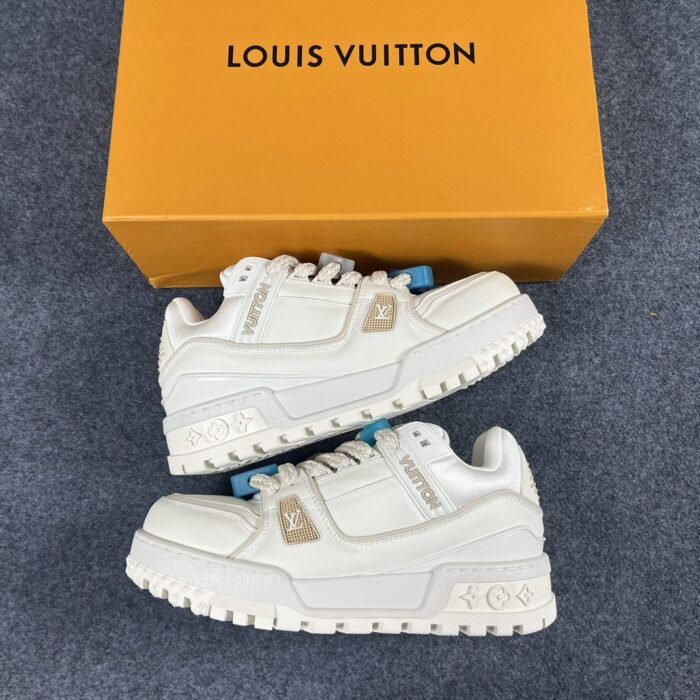 LV Trainer Maxi 'White' - Image 10