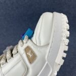 LV Trainer Maxi 'White' - Image 8