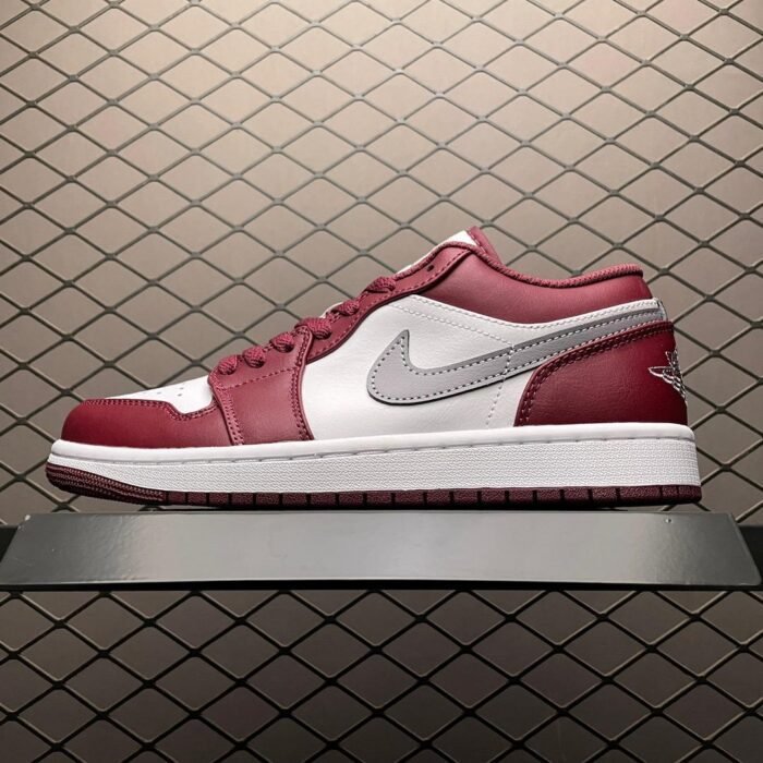 Air Jordan 1 Low 'White Bordeaux' - Image 2