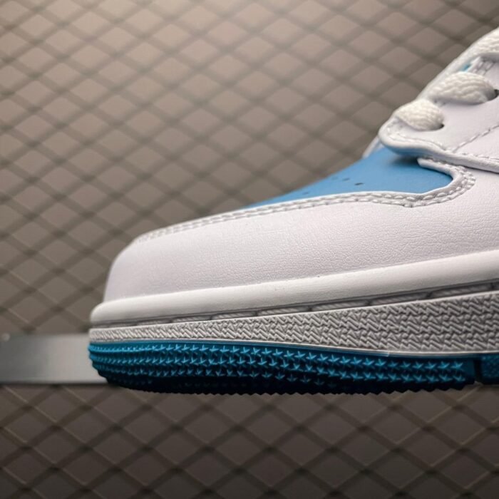 Air Jordan 1 Low 'Aquatone' - Image 7