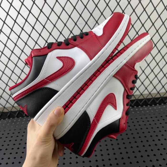 Air Jordan 1 Low 'Reverse Black Toe' - Image 3