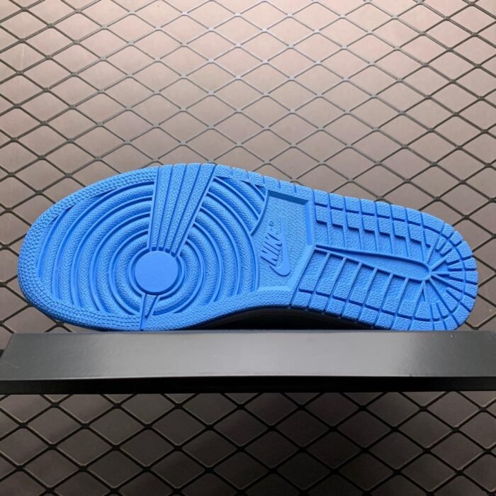 Wmns Air Jordan 1 Low 'UNC' - Image 5