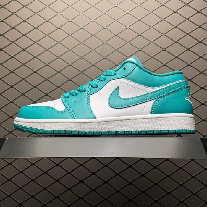 Wmns Air Jordan 1 Low 'New Emerald' - Image 2