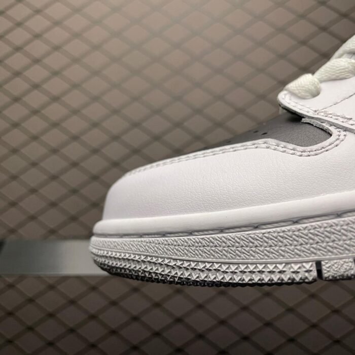 Wmns Air Jordan 1 Low 'Panda' - Image 7