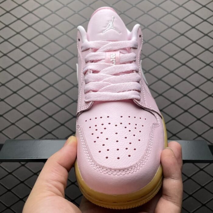 Wmns Air Jordan 1 Low 'Arctic Pink Gum' - Image 4