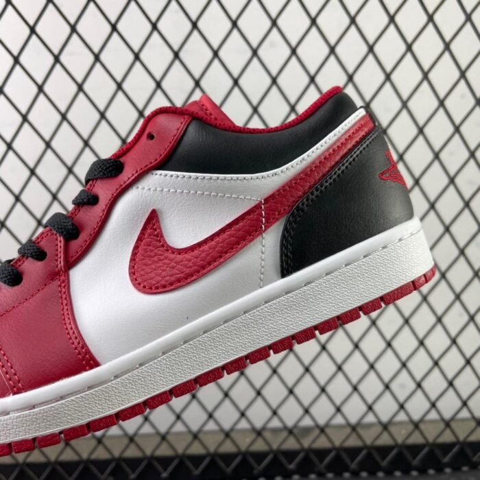 Air Jordan 1 Low 'Reverse Black Toe' - Image 8