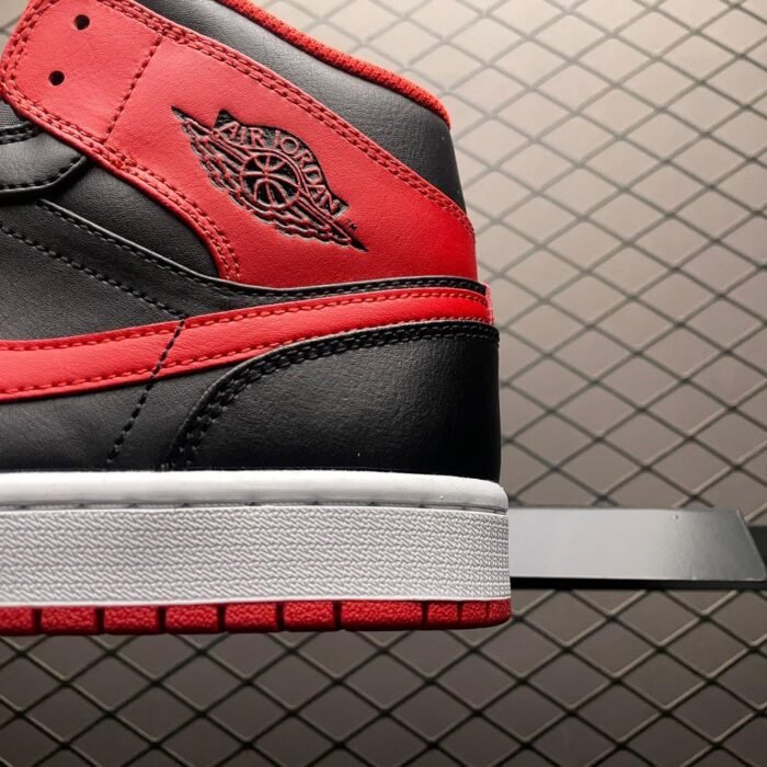 Air Jordan 1 Mid 'Alternate Bred' - Image 5