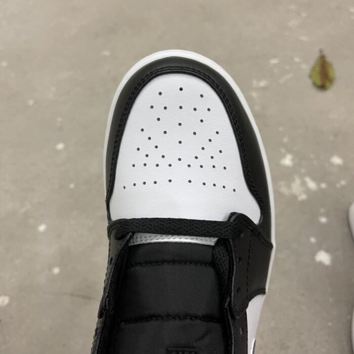 Air Jordan 1 Mid 'Dark Iris' - Image 7