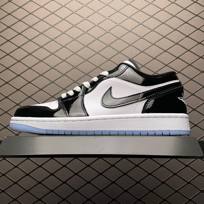 Air Jordan 1 Low SE 'Concord' - Image 2