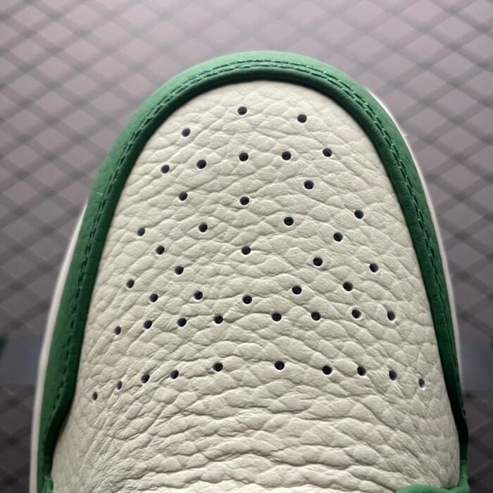 Air Jordan 1 Mid 'Pine Green' - Image 9