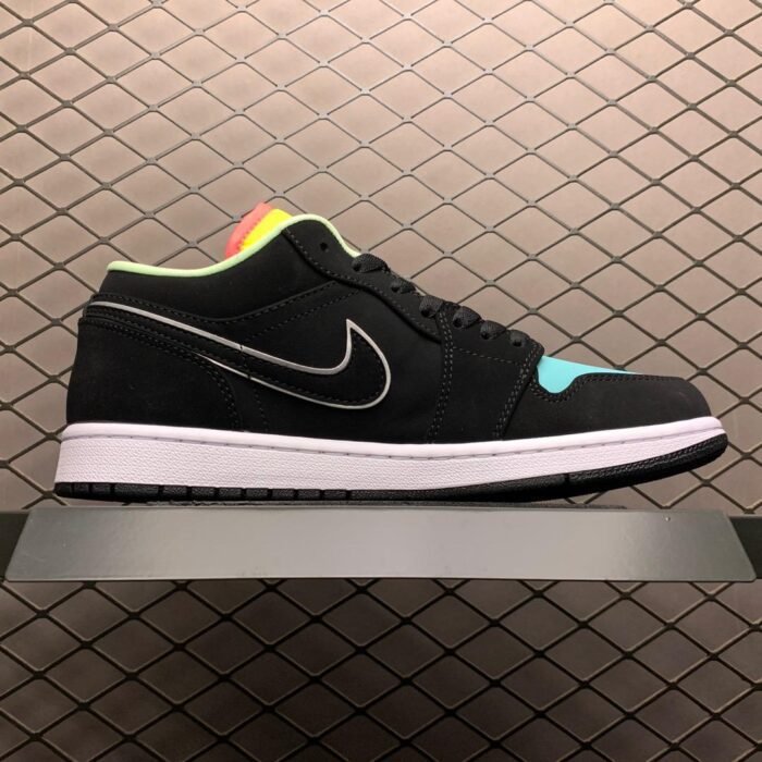 Air Jordan 1 Low SE 'Aurora Green' - Image 3