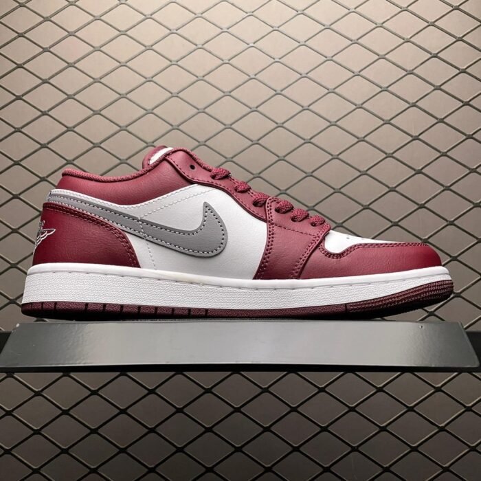 Air Jordan 1 Low 'White Bordeaux' - Image 3