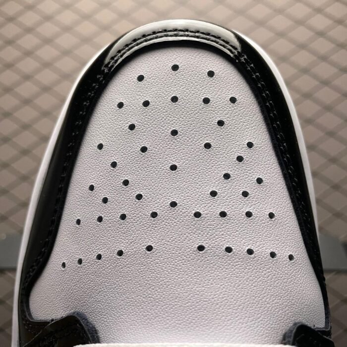 Air Jordan 1 Low SE 'Concord' - Image 9