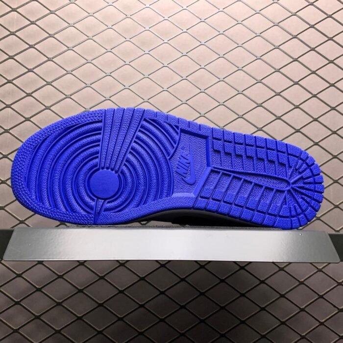 Air Jordan 1 Low 'Royal Toe' - Image 5