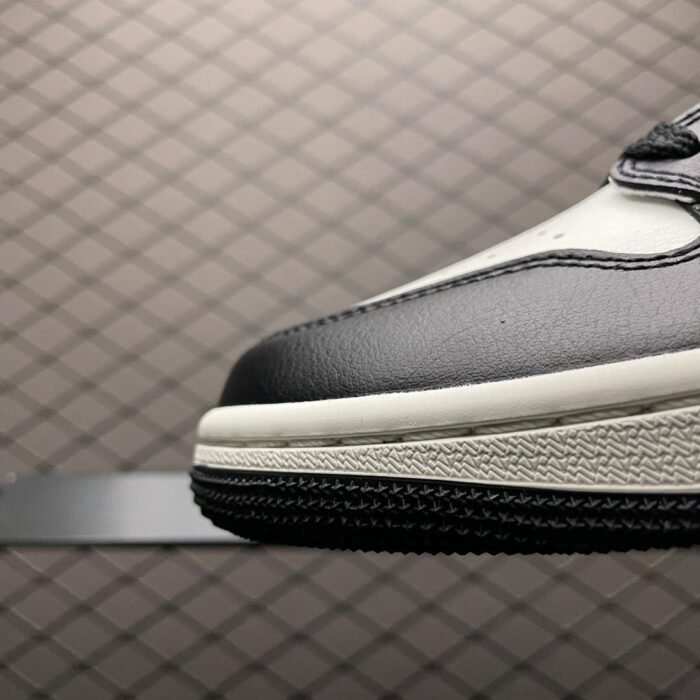 Wmns Air Jordan 1 Mid 'Gym Red Panda' - Image 4