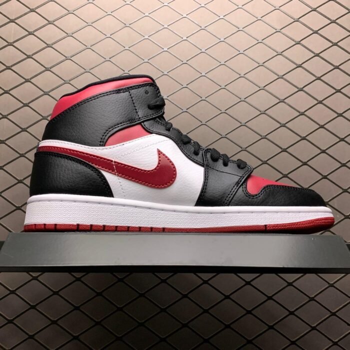 Air Jordan 1 Mid 'Noble Red' - Image 3