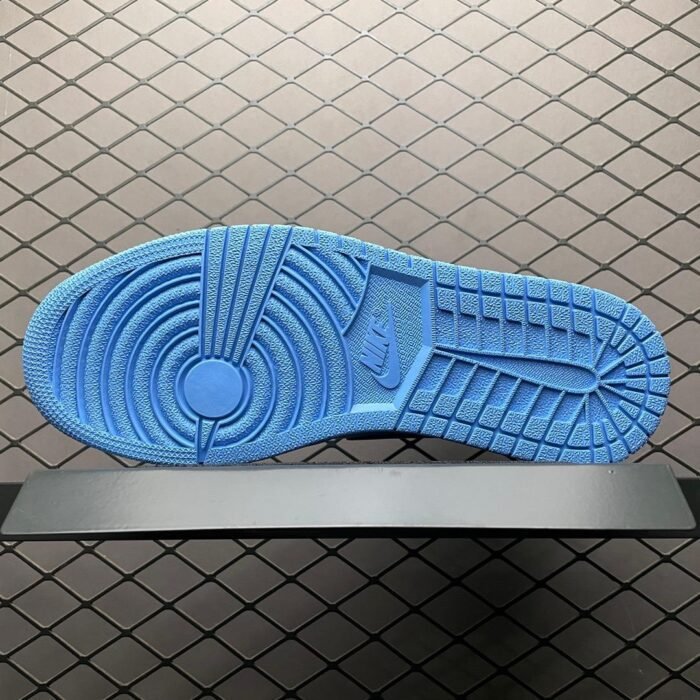 Wmns Air Jordan 1 Mid 'University Black White' - Image 8