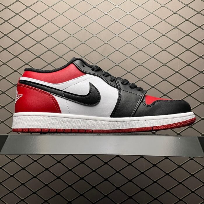 Air Jordan 1 Low 'Bred Toe' - Image 3