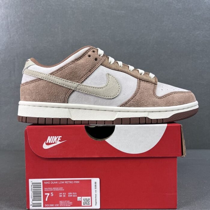 Nike Dunk Low 'Medium Curry' - Image 2