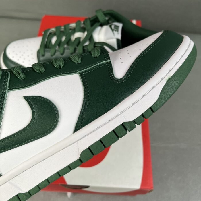 Nike Dunk Low 'Team Green' - Image 4
