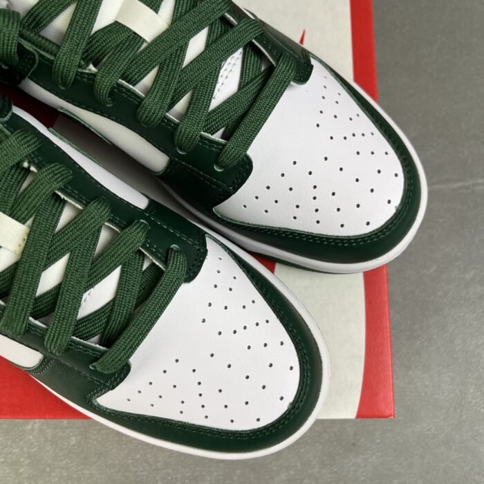 Nike Dunk Low 'Team Green' - Image 6