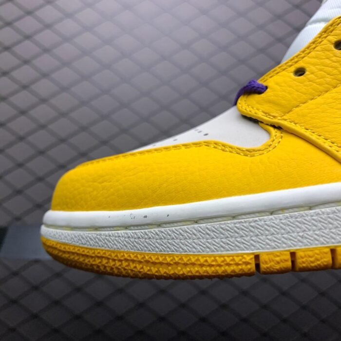 Air Jordan 1 Mid SE 'Lakers' - Image 4