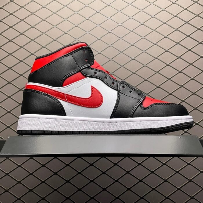 Air Jordan 1 Mid 'Bred Toe' - Image 3