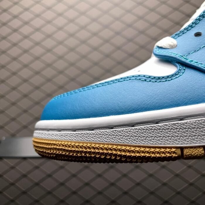 Air Jordan 1 Mid 'Aquatone' - Image 4