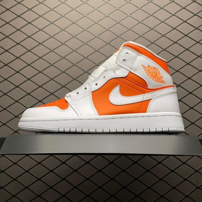 Wmns Air Jordan 1 Mid SE 'Bright Citrus' - Image 2