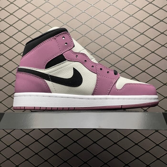 Wmns Air Jordan 1 Mid SE 'Light Mulberry' - Image 3
