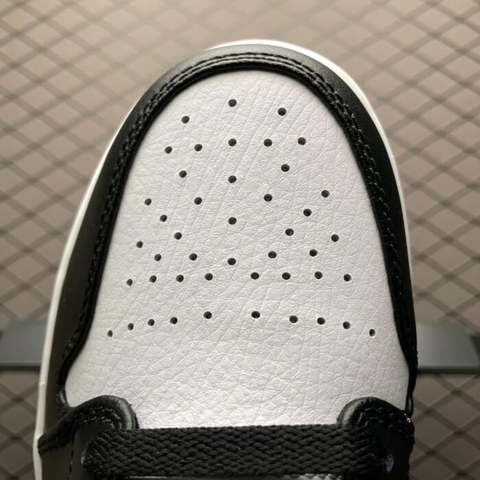 Air Jordan 1 Mid 'Black Gym Red' - Image 9