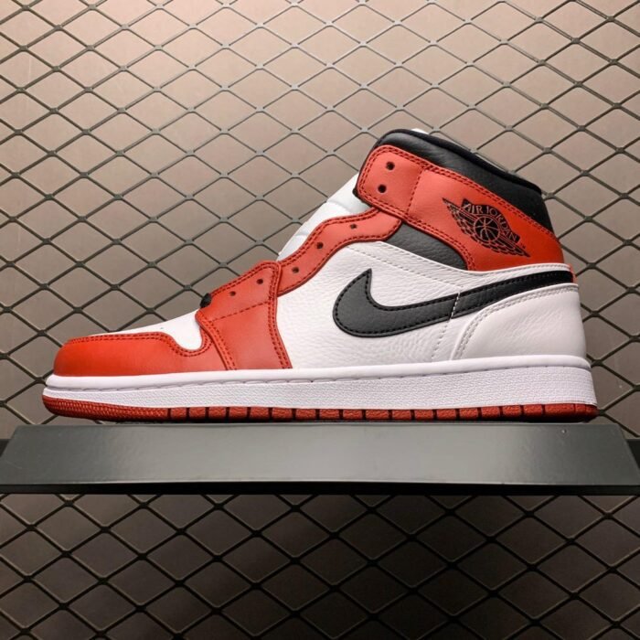 Air Jordan 1 Mid 'Chicago Black Toe' - Image 2