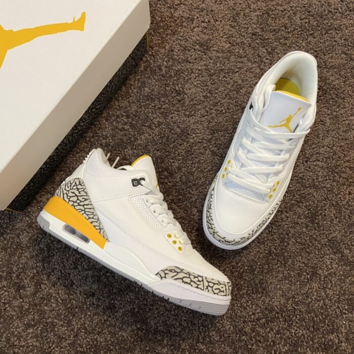 Wmns Air Jordan 3 Retro 'Laser Orange' - Image 3