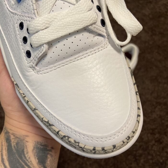 Air Jordan 3 Retro 'UNC' - Image 4